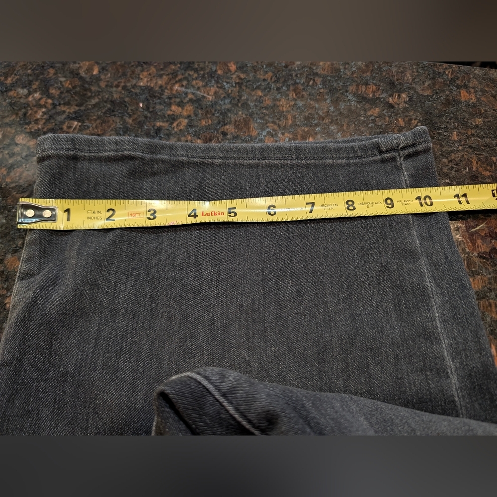 Uniqlo EZY Wide Straight Jeans (Grey, L) - Picture 7 of 7